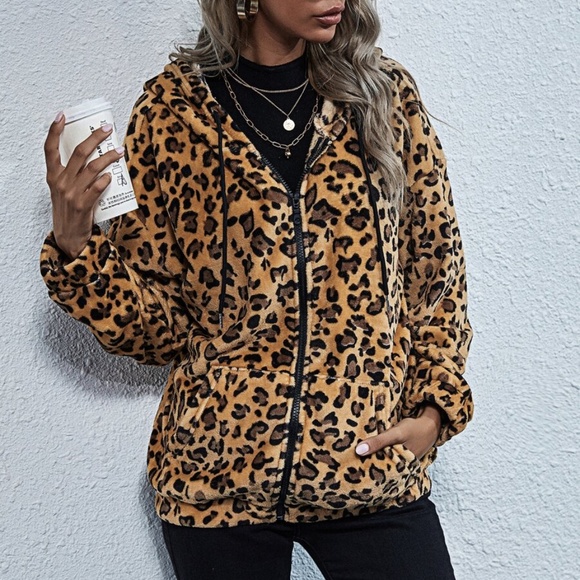 Jackets & Blazers - Oversized leopard print hoodie teddy jacket coat